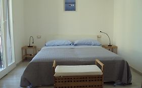Eryx Apartments